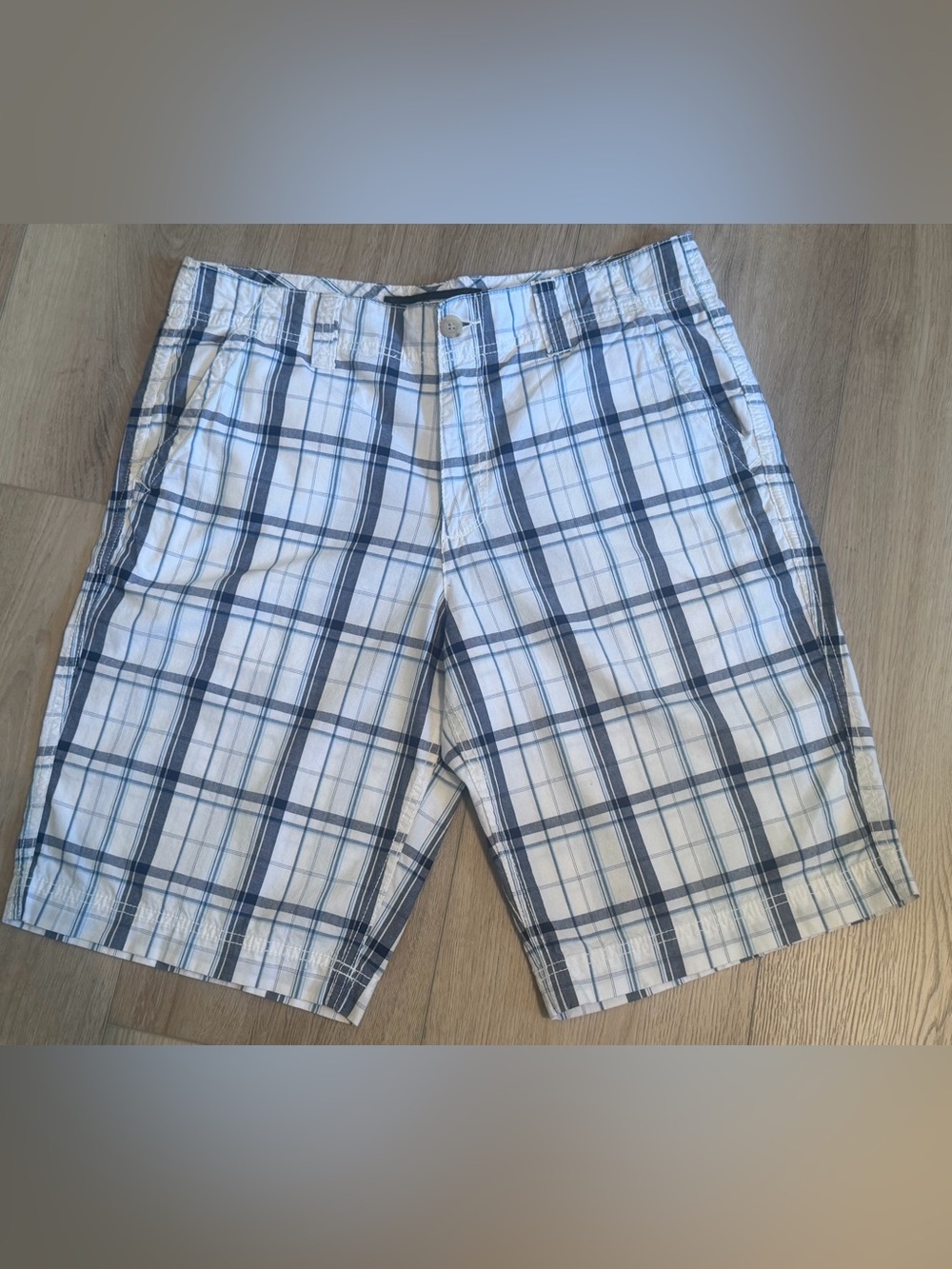 Old Navy Plaid %100 Cotton Shorts 34